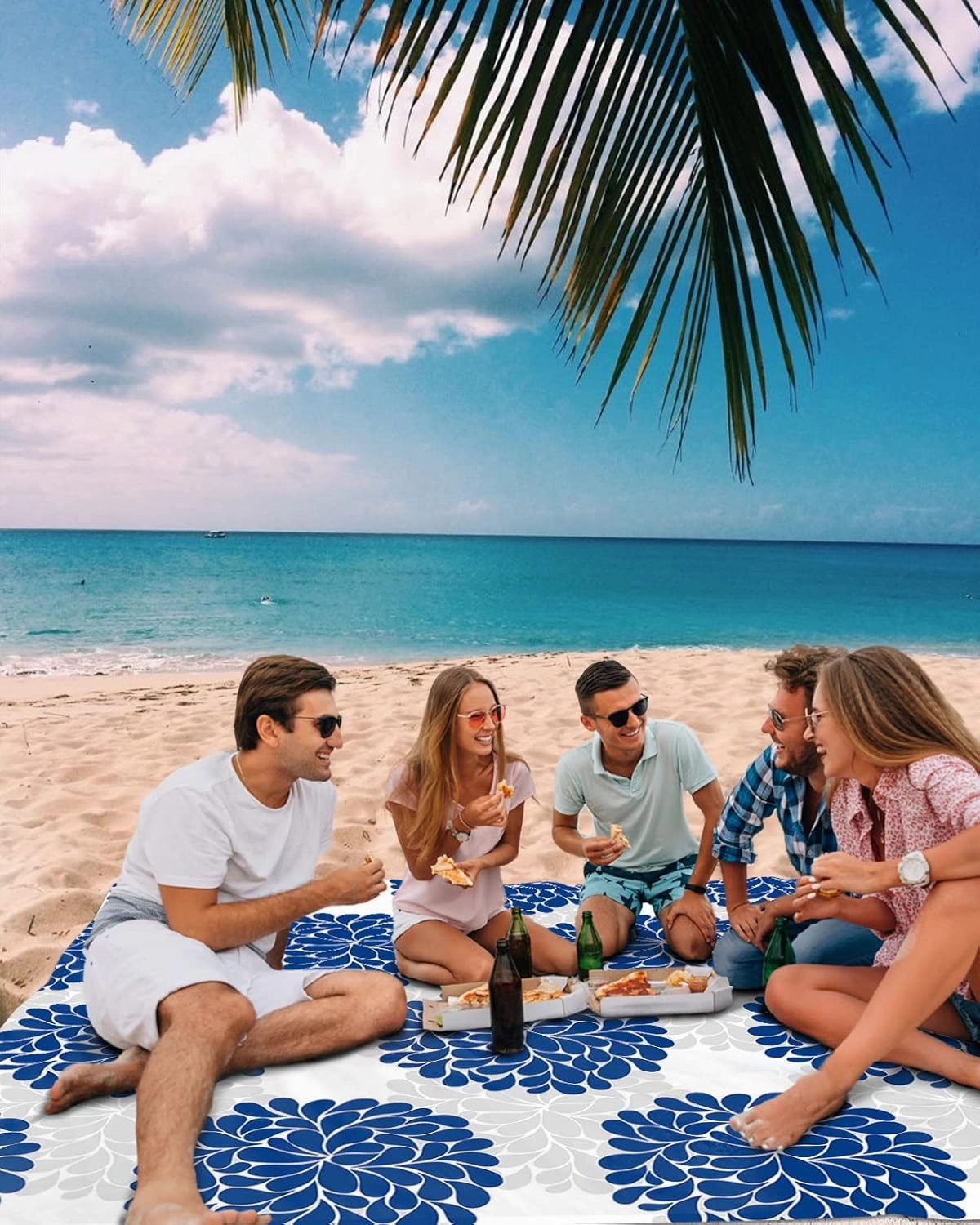 Beach Blanket Sandproof, Blue Gray Flower Hydrangea Waterproof Beach Mat Lightweight Quick Drying Picnic Blanket Beach Essentials for Travel Camping Hiking 95x80in