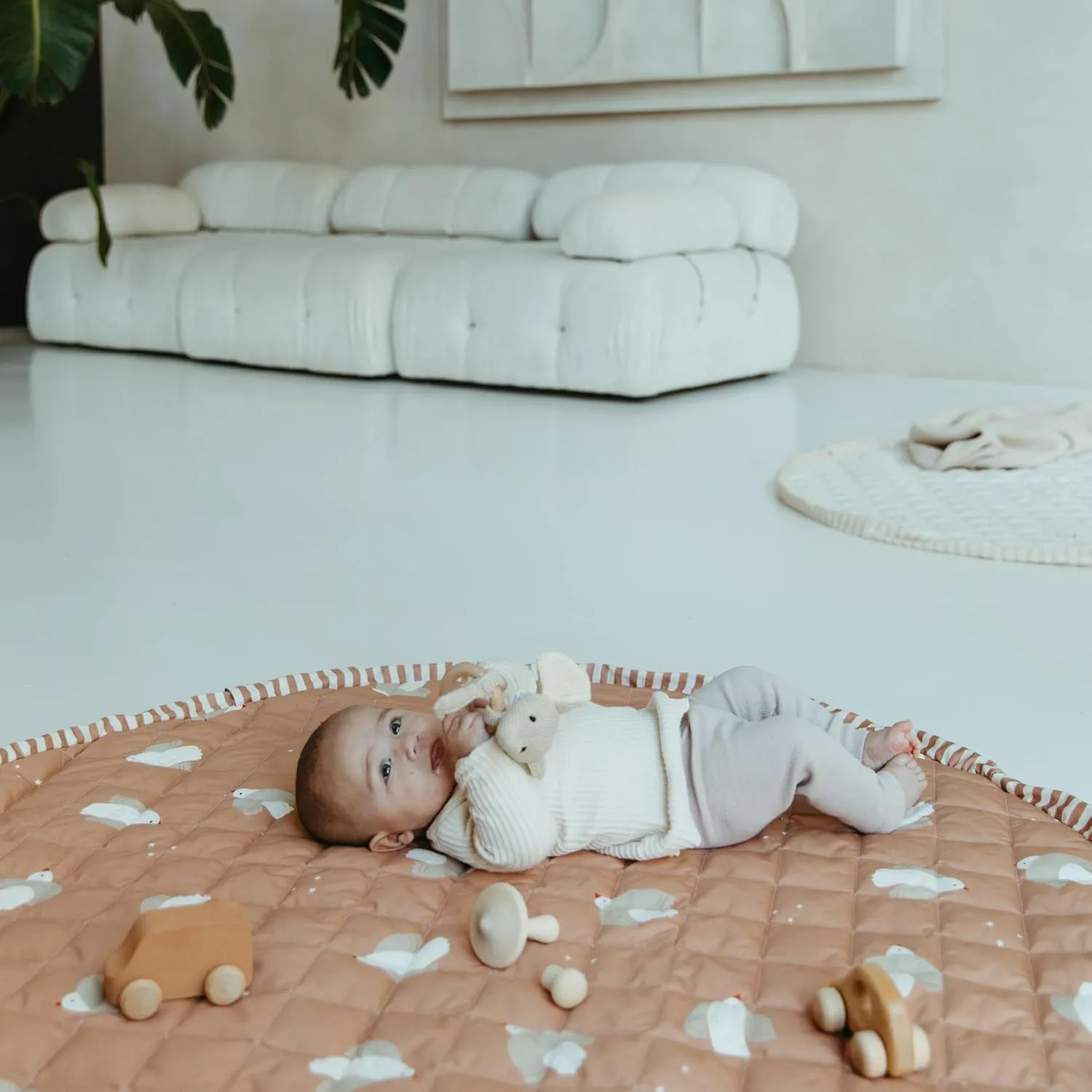 Blooom 2-in-1 Quilted Baby Play Mat & Storage Bag | Portable, Soft, and Convenient | Perfect for Travel & On-The-Go | Portable Play Mat for Baby & Toddler | Oekotex Cotton (Birds, 47 Inches)