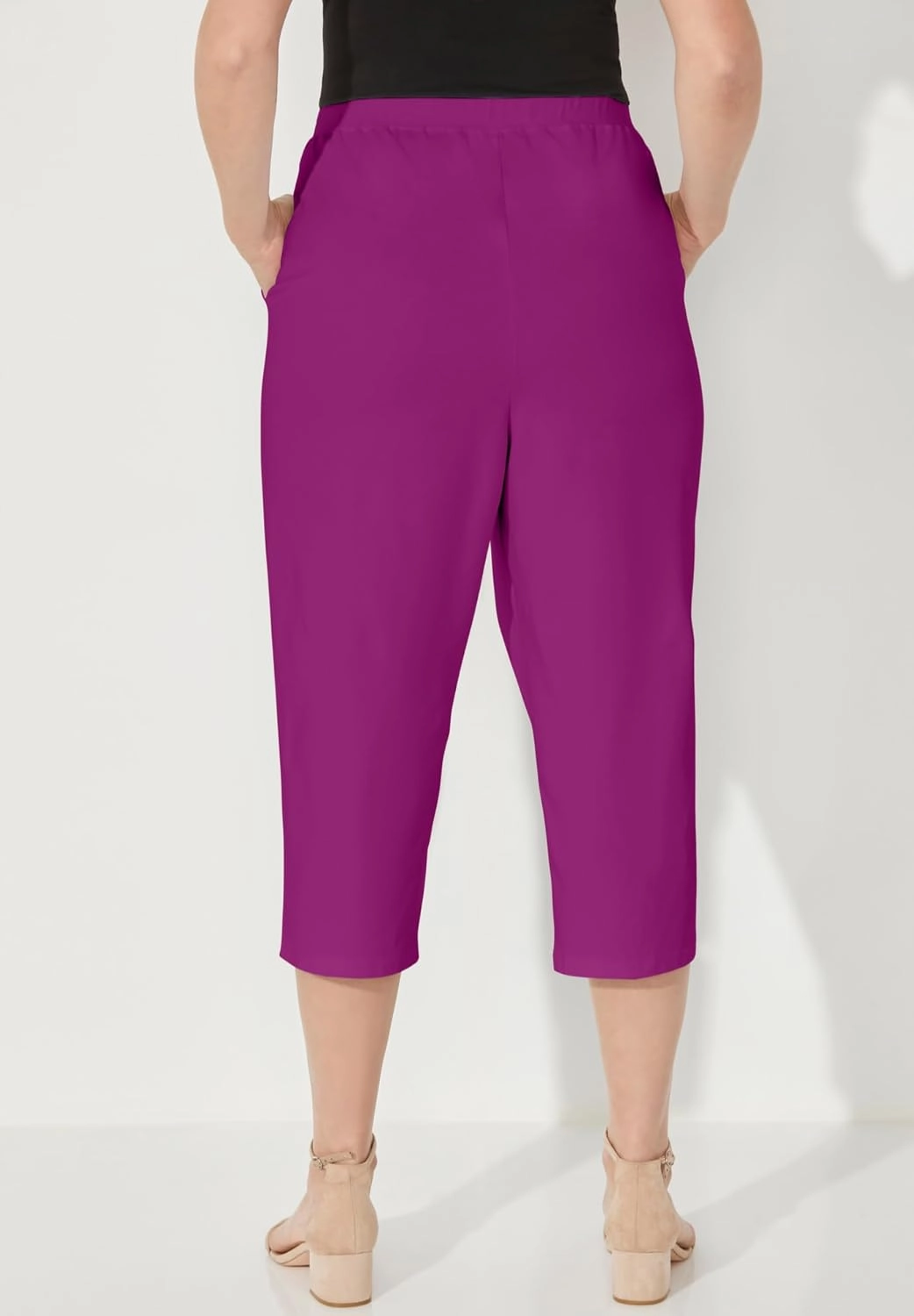 Catherines Women's Plus Size Tall Suprema Capri (with Pockets)