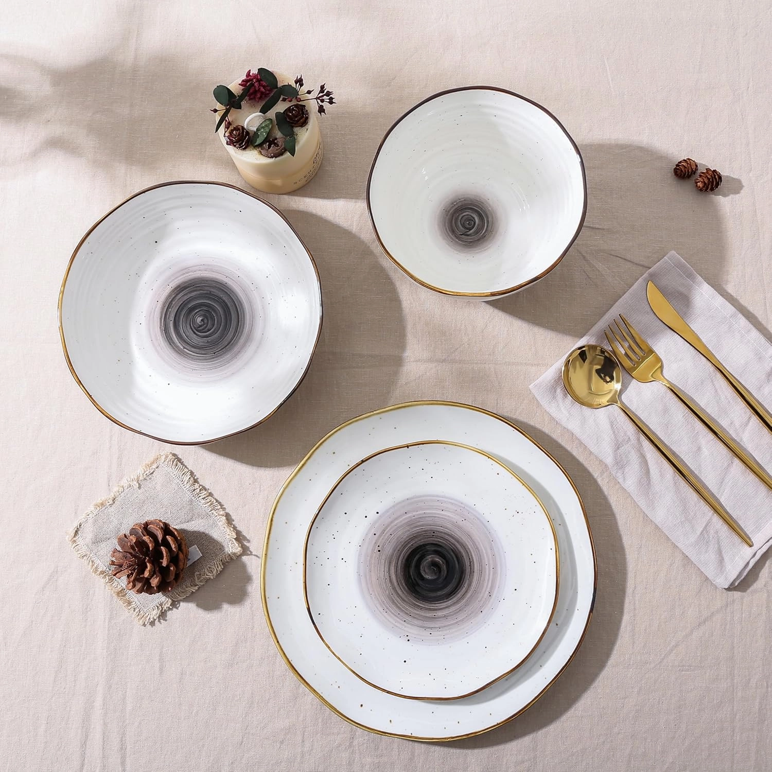 Christian Siriano Luma 16-Piece Dinnerware Set Porcelain, Black