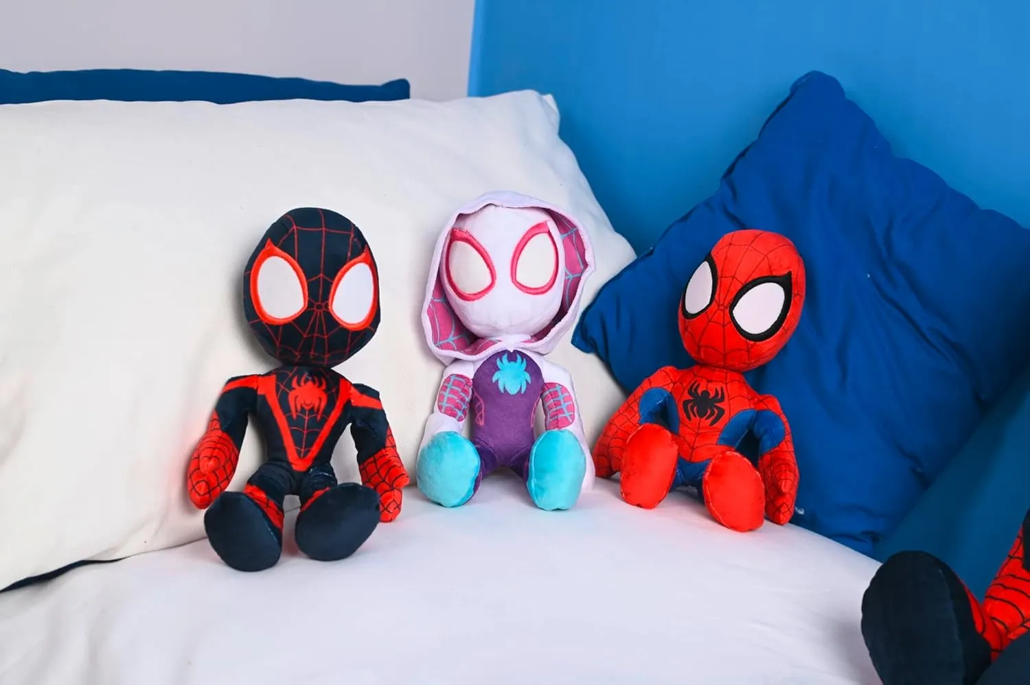 Disney Spiderverse Ghost Spider Action Figure Soft Toy with Glow in The Dark Eyes, Multicolor, One Size, 25 cm