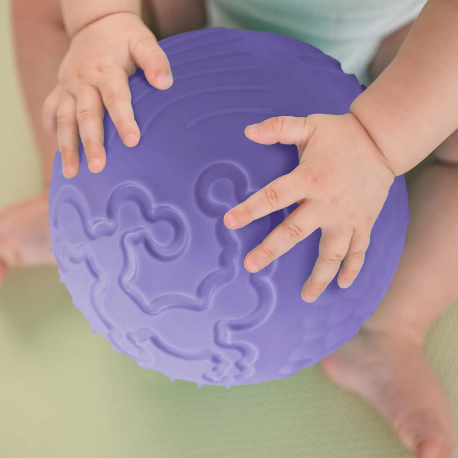 Edushape Texture-iffic Sensory Ball for Baby - 7" Baby Ball for Kids with 8 Sections of Different Tactile Patterns