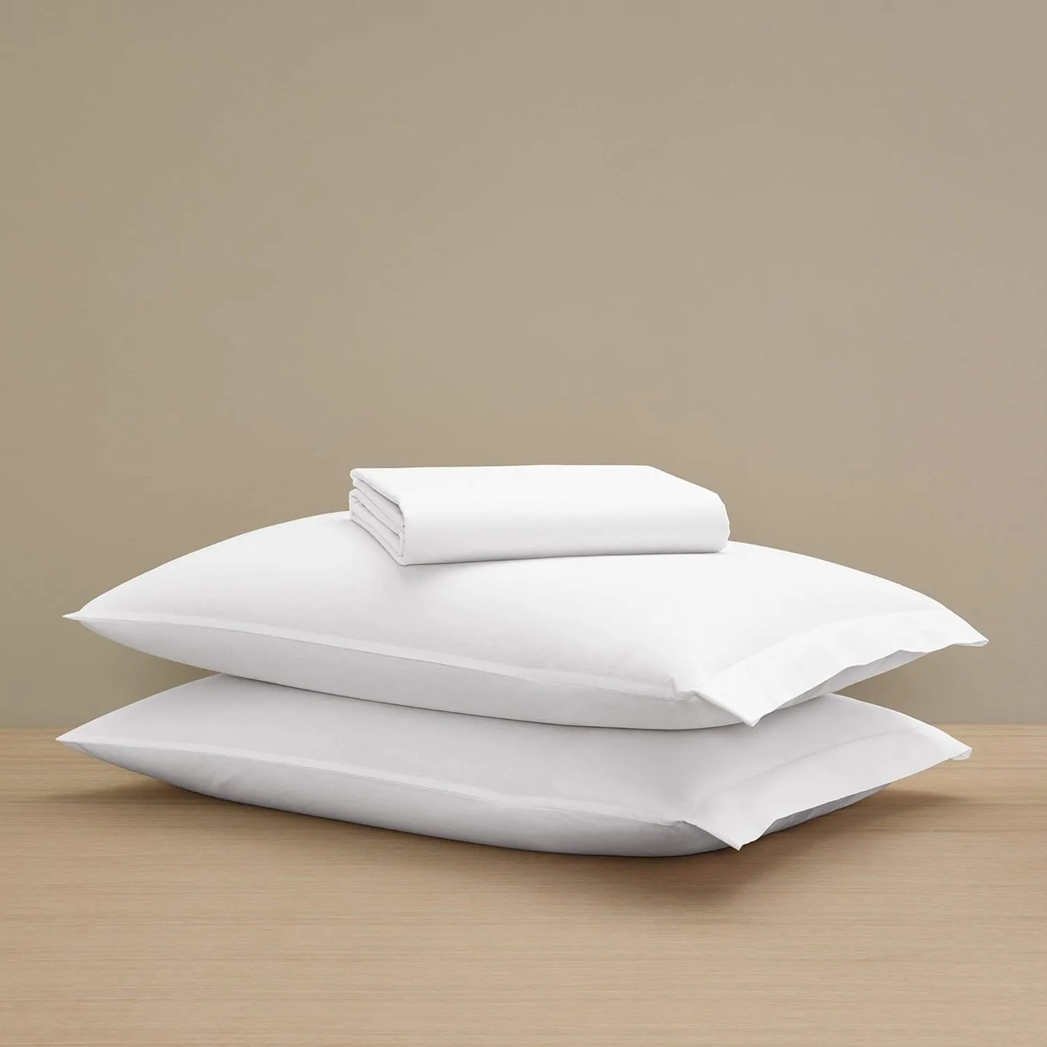 H by Frette Percale Simple Sheet Set (Queen) - Luxury All-White Bedding Sheet Set/Includes Pillowcases and a Fitted Sheet