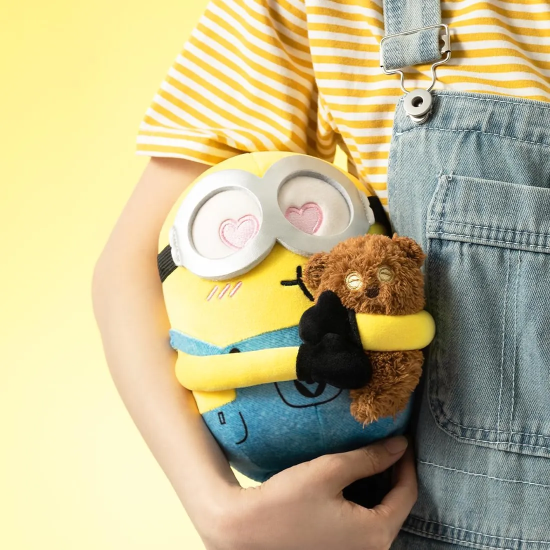 MINISO 8" Minions Stuffed Animals Plush Toys, Cute Sleeping Bedding Stuffed Animals Kawaii Plushies Pillow for Kids (Bob Tim)