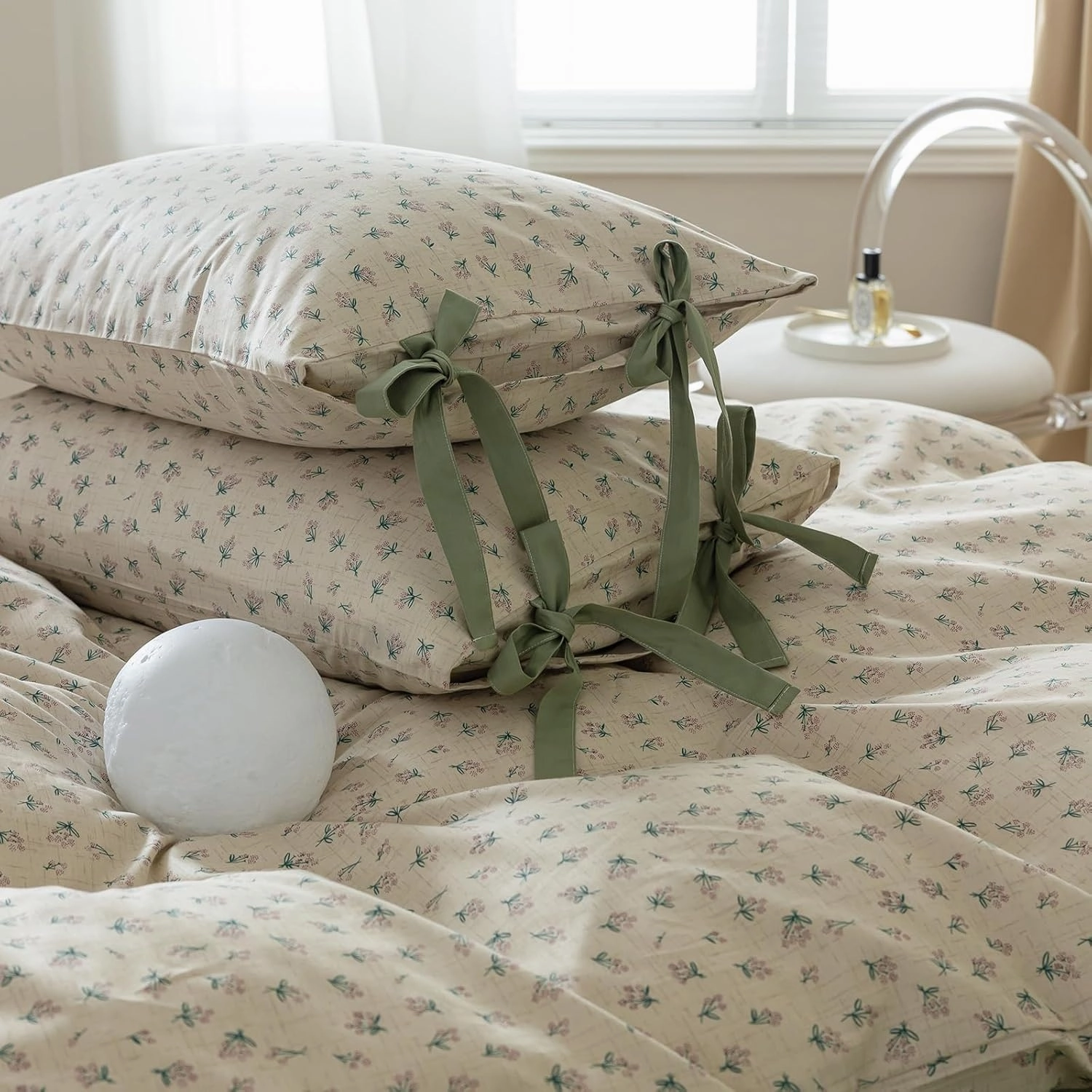 Pink Floral Duvet Cover Queen Coquette Bedding Set Queen Vintage Aesthetic Flower Cute Girls Duvet Cover Set with 2 Green Bowknot Pillow Shams Soft Cotton Shabby Chic Cream Comforter Cover