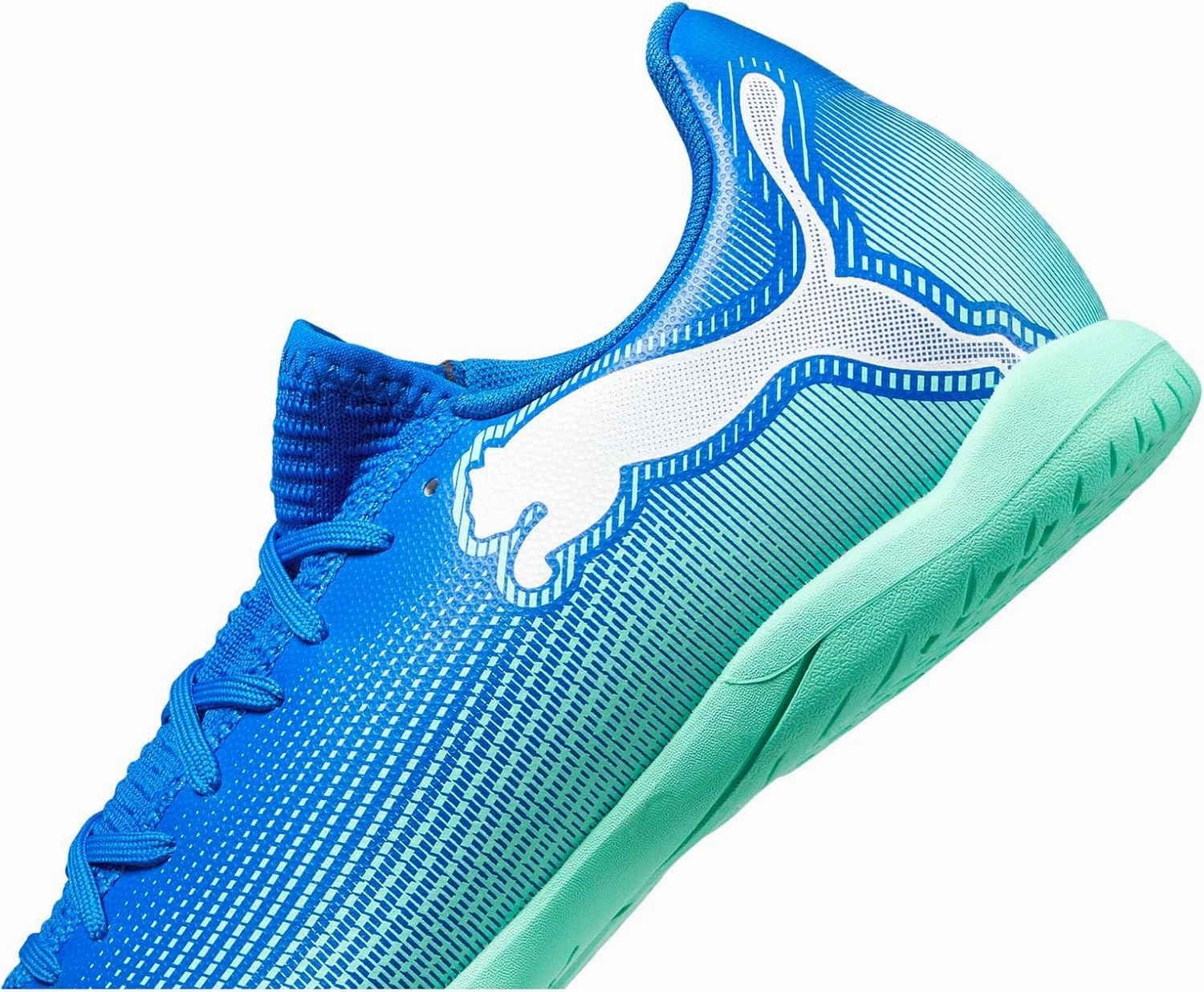 PUMA Men's Future 7 Play Indoor Trainer Soccer Shoes Sneaker