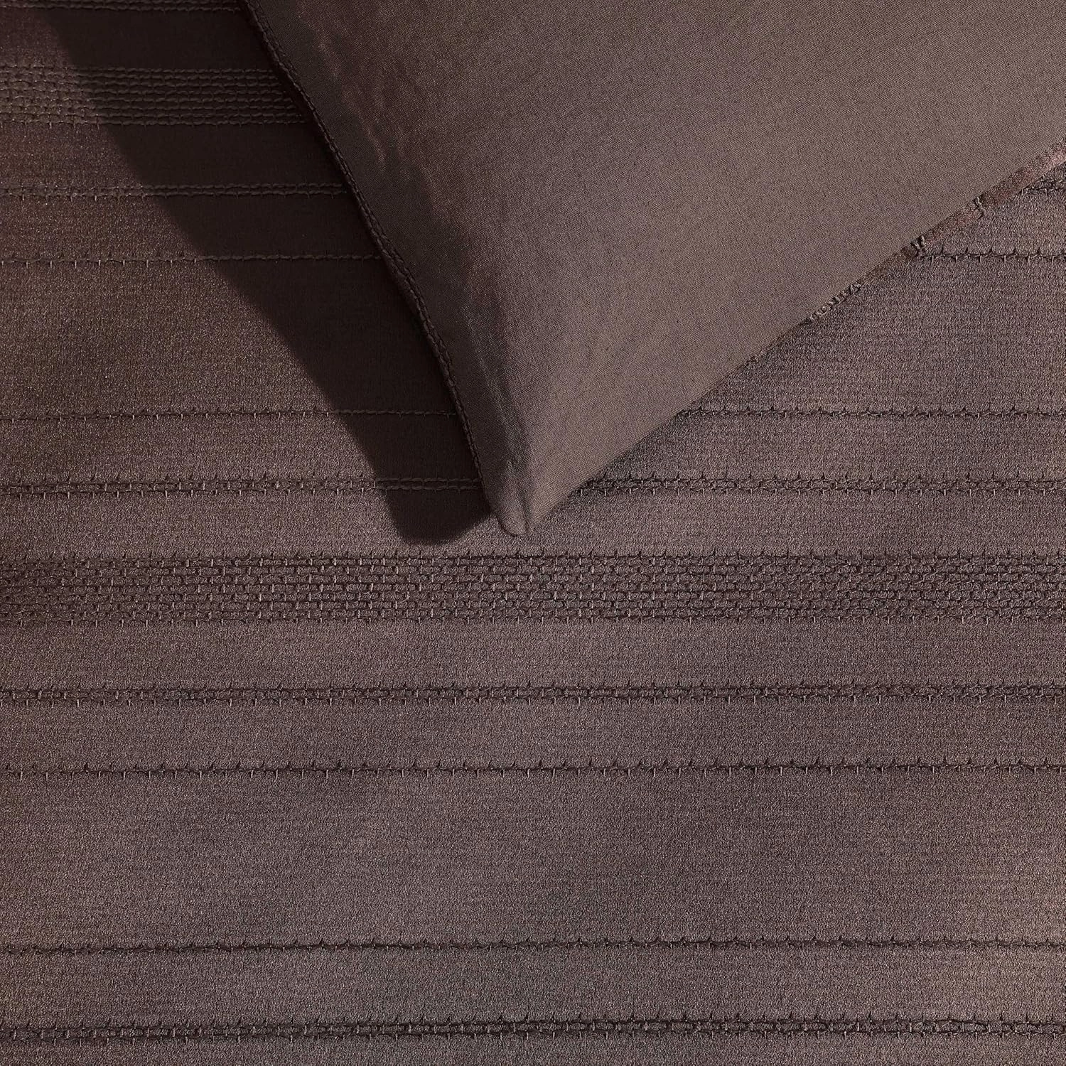 Vera Wang - King Comforter Set, Luxury Textured Weave Bedding Set with Matching Shams, Chic Room Essentials, Oeko-Tex Certified (Illusion Lines Brown, King)